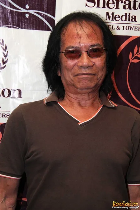 Foto Yon Koeswoyo