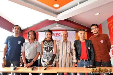 Foto Yon Koeswoyo