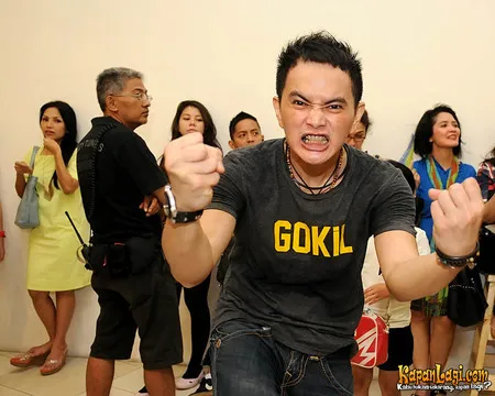 Foto Yosi Project Pop