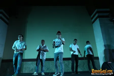 Foto Yosi Project Pop