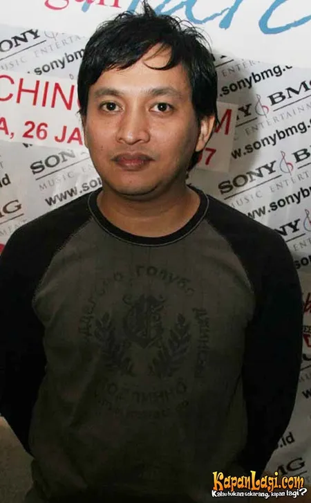 Foto Yovie Widianto