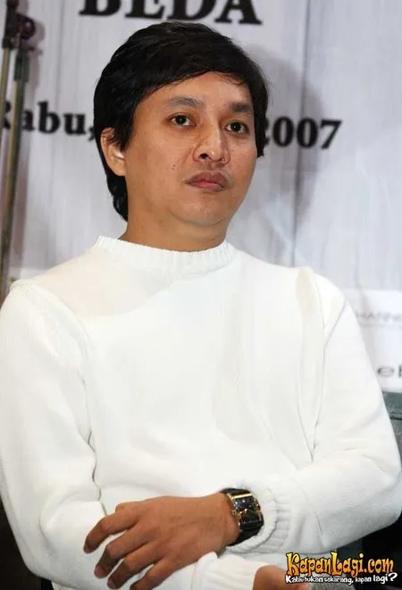 Foto Yovie Widianto