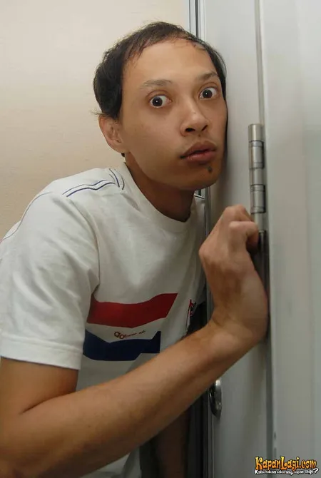 Foto Yton Club Eighties