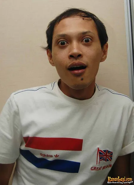 Foto Yton Club Eighties