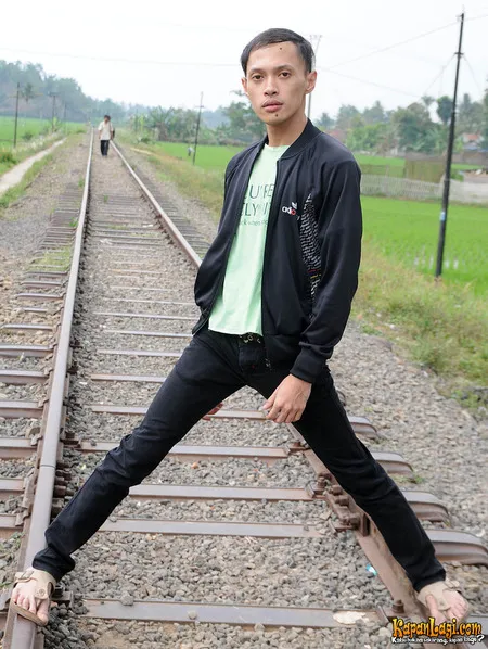 Foto Yton Club Eighties