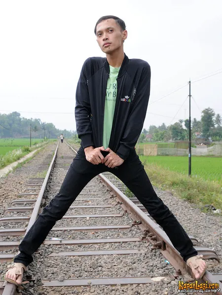 Foto Yton Club Eighties