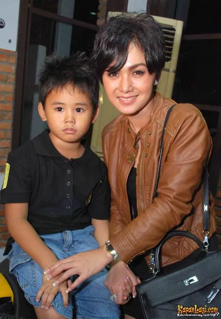 Foto Yuni Shara