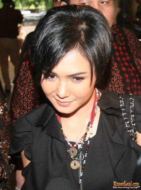 Foto Yuni Shara
