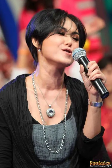 Foto Yuni Shara