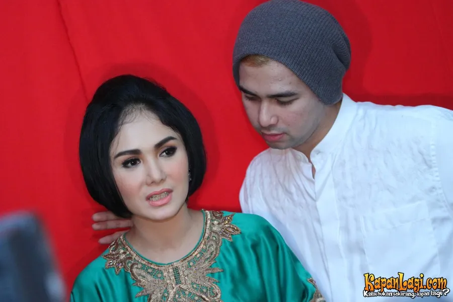 Yuni tak mau tanggapi pernikahan Raffi. @KapanLagi.com®