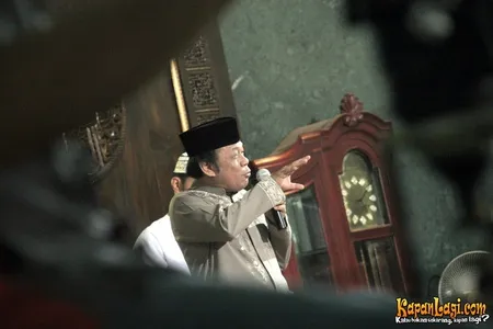 Foto Zainuddin MZ