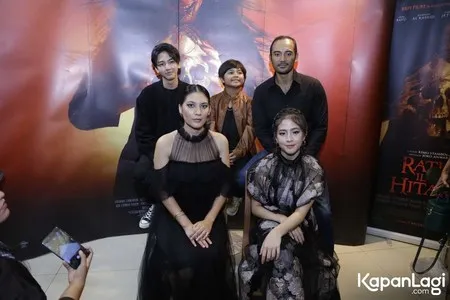 Foto Zara Jkt 48