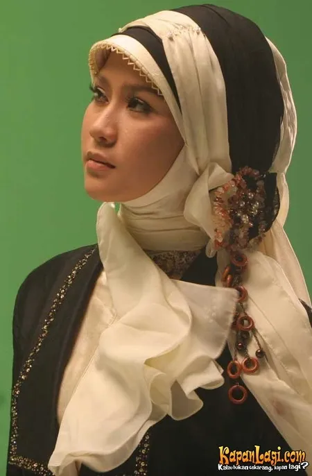 Foto Zaskia Adya Mecca