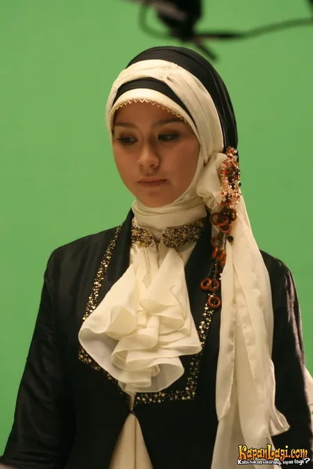 Foto Zaskia Adya Mecca