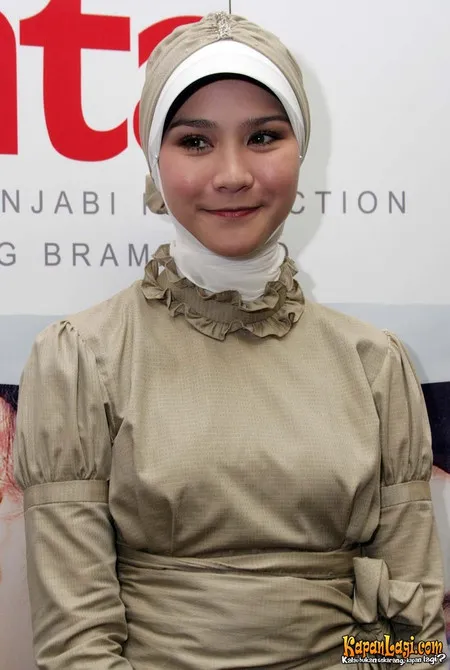 Foto Zaskia Adya Mecca