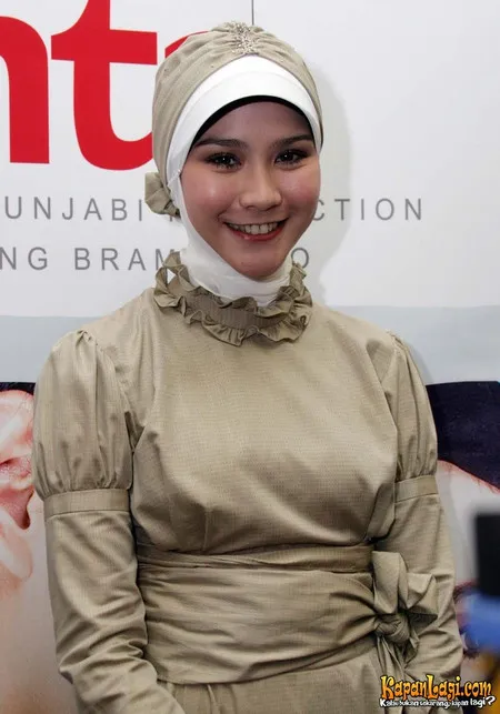 Foto Zaskia Adya Mecca