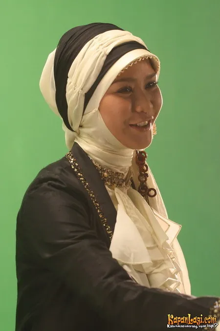 Foto Zaskia Adya Mecca