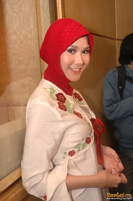 Foto Zaskia Adya Mecca
