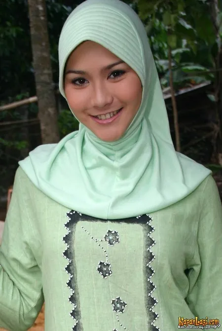 Foto Zaskia Adya Mecca
