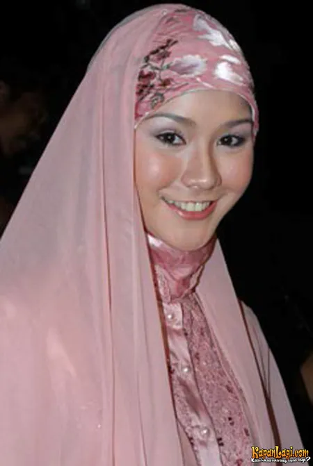 Foto Zaskia Adya Mecca