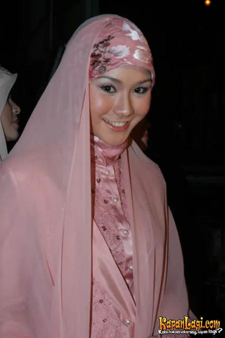 Foto Zaskia Adya Mecca