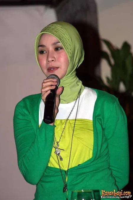 Foto Zaskia Adya Mecca
