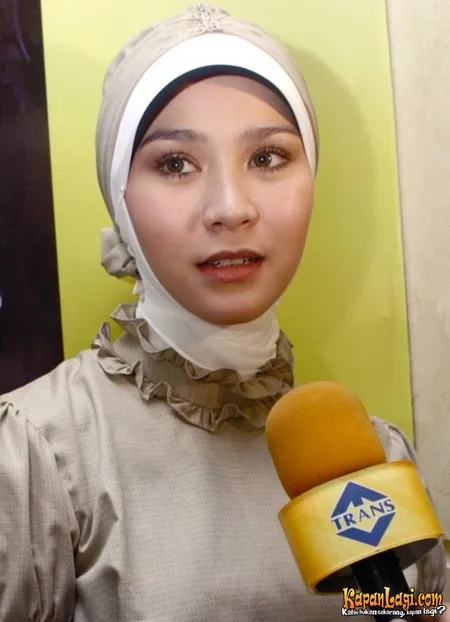 Foto Zaskia Adya Mecca