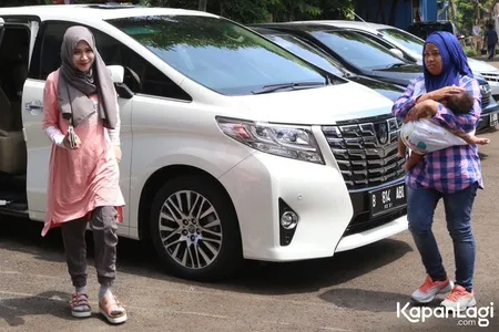 Foto Zaskia Adya Mecca