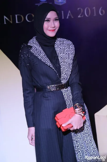 Foto Zaskia Adya Mecca