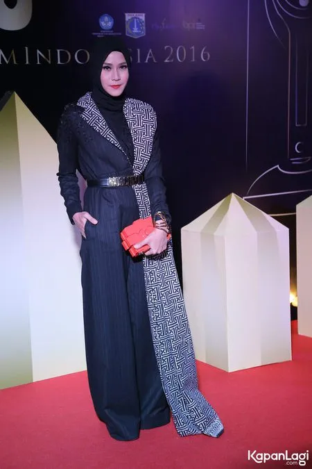 Foto Zaskia Adya Mecca