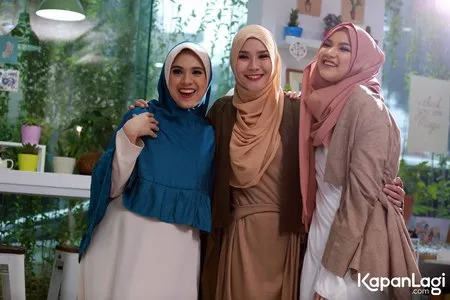 Foto Zaskia Adya Mecca