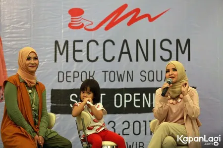 Foto Zaskia Adya Mecca