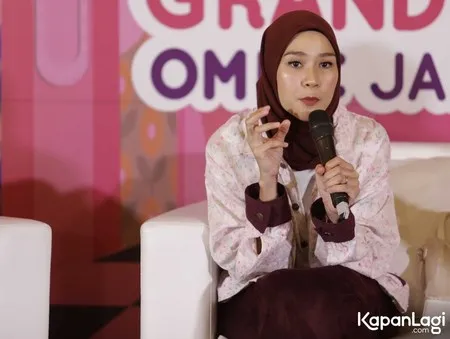 Foto Zaskia Adya Mecca