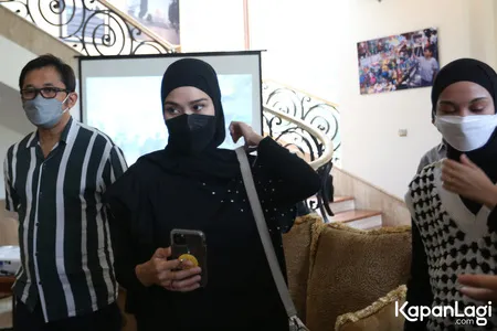 Foto Zaskia Adya Mecca