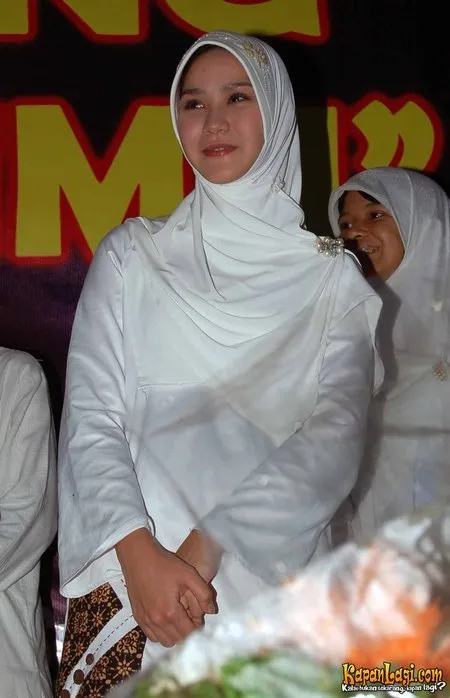 Foto Zaskia Adya Mecca