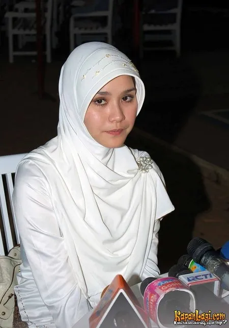 Foto Zaskia Adya Mecca