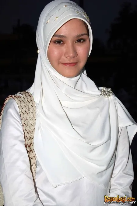 Foto Zaskia Adya Mecca