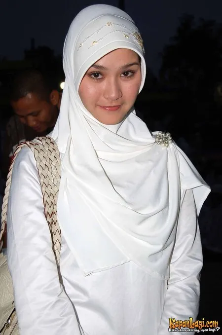 Foto Zaskia Adya Mecca