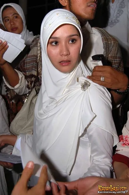 Foto Zaskia Adya Mecca