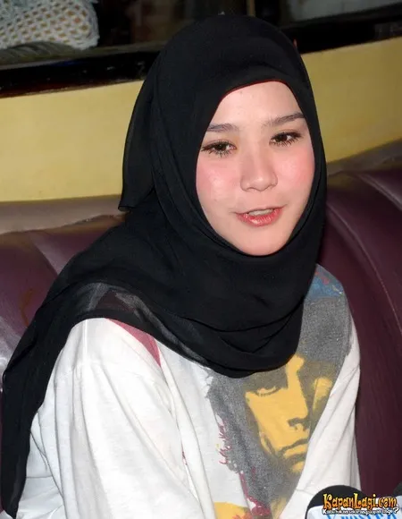Foto Zaskia Adya Mecca