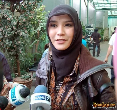 Foto Zaskia Adya Mecca