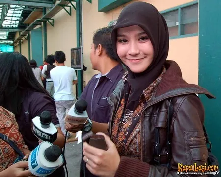 Foto Zaskia Adya Mecca