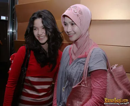 Foto Zaskia Adya Mecca