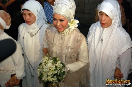 Foto Zaskia Adya Mecca