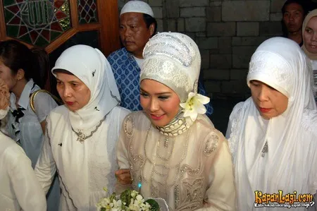 Foto Zaskia Adya Mecca