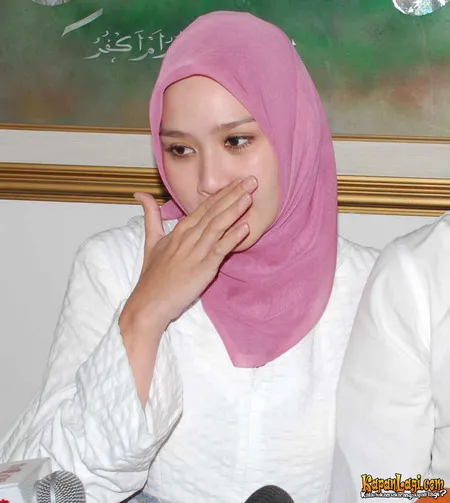 Foto Zaskia Adya Mecca