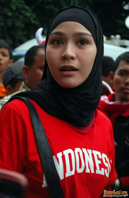 Foto Zaskia Adya Mecca