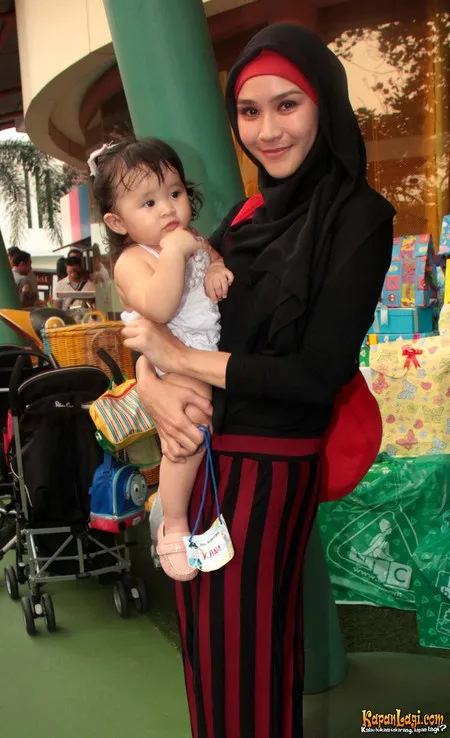 Foto Zaskia Adya Mecca