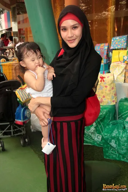 Foto Zaskia Adya Mecca