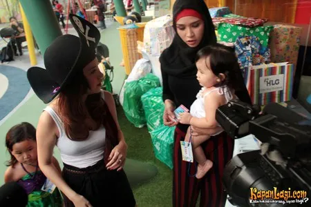 Foto Zaskia Adya Mecca